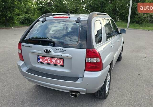 Кіа Sportage 2008 у Шостке на Automoto.ua Сірий Кіа Sportage, об'ємом двигуна 2 л та пробігом 180 тис. км за 8500 $, фото 4 на Automoto.ua