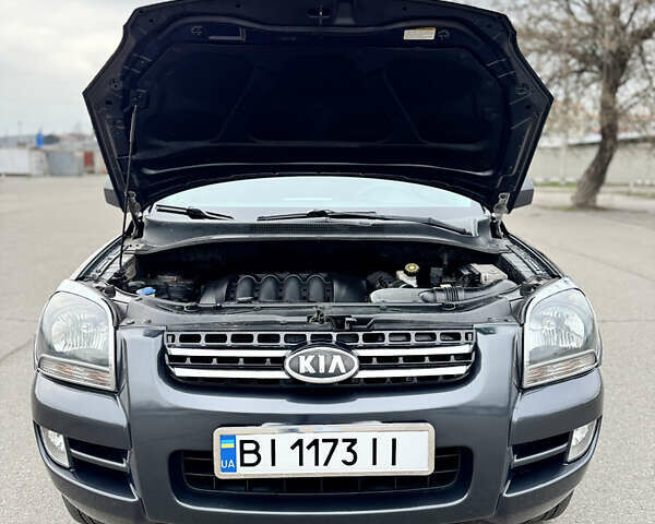 Серый Киа Sportage, объемом двигателя 2.7 л и пробегом 281 тыс. км за 7800 $, фото 27 на Automoto.ua
