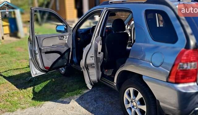 Серый Киа Sportage, объемом двигателя 1.98 л и пробегом 223 тыс. км за 8200 $, фото 48 на Automoto.ua