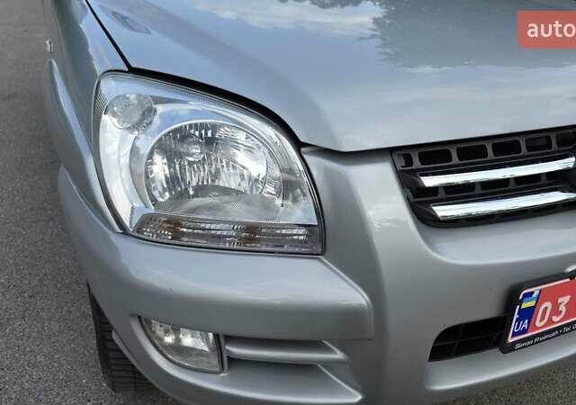 Кіа Sportage 2008 у Шостке на Automoto.ua Сірий Кіа Sportage, об'ємом двигуна 2 л та пробігом 180 тис. км за 8500 $, фото 33 на Automoto.ua