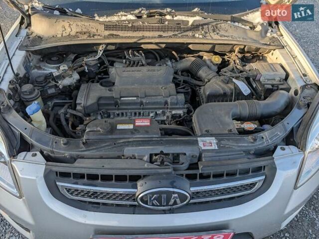 Сірий Кіа Sportage, об'ємом двигуна 2 л та пробігом 192 тис. км за 8450 $, фото 45 на Automoto.ua