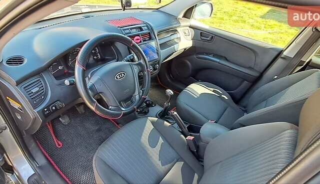 Серый Киа Sportage, объемом двигателя 1.98 л и пробегом 223 тыс. км за 8200 $, фото 45 на Automoto.ua