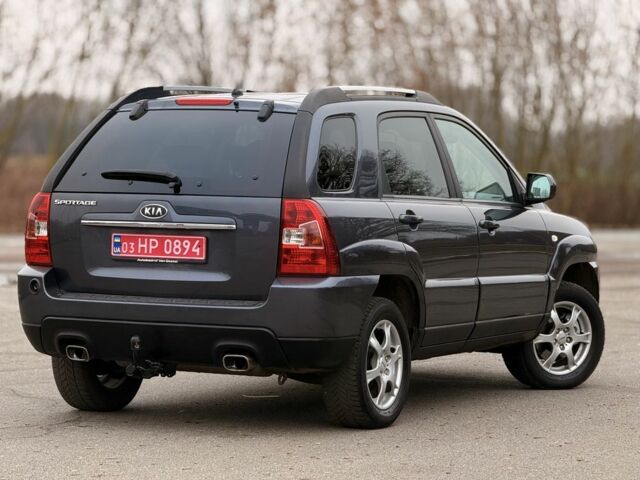 Серый Киа Sportage, объемом двигателя 2 л и пробегом 228 тыс. км за 8600 $, фото 9 на Automoto.ua