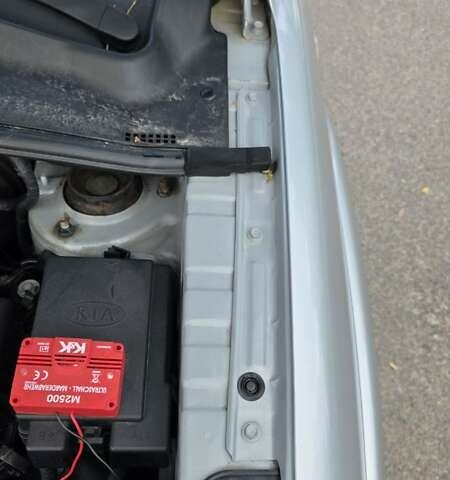 Кіа Sportage 2008 у Шостке на Automoto.ua Сірий Кіа Sportage, об'ємом двигуна 2 л та пробігом 180 тис. км за 8500 $, фото 40 на Automoto.ua