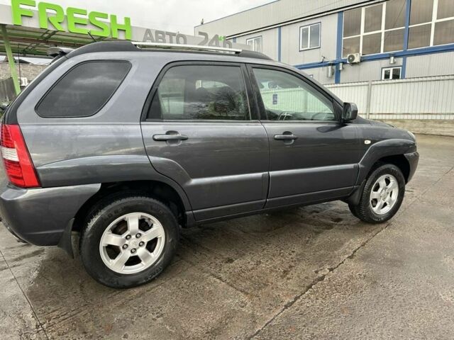 Сірий Кіа Sportage, об'ємом двигуна 2 л та пробігом 239 тис. км за 7950 $, фото 8 на Automoto.ua