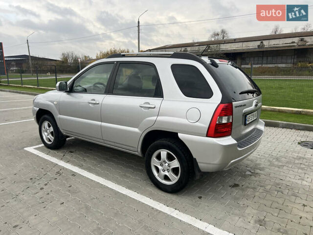 Серый Киа Sportage, объемом двигателя 1.99 л и пробегом 230 тыс. км за 8000 $, фото 10 на Automoto.ua