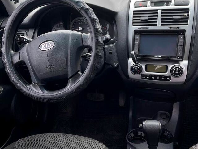 Кіа Sportage 2008 у Харкові на Automoto.ua Сірий Кіа Sportage, об'ємом двигуна 2 л та пробігом 152 тис. км за 8200 $, фото 6 на Automoto.ua