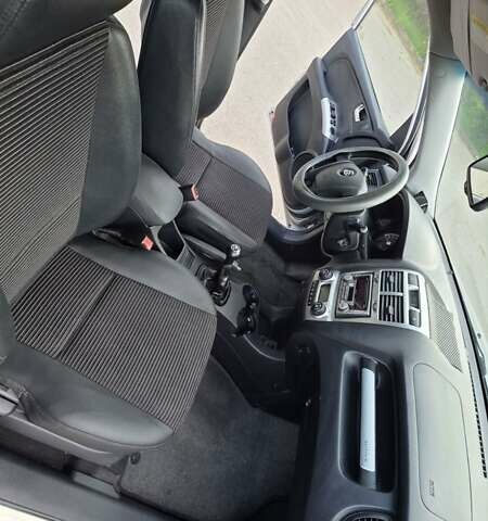 Кіа Sportage 2008 у Шостке на Automoto.ua Сірий Кіа Sportage, об'ємом двигуна 2 л та пробігом 180 тис. км за 8500 $, фото 17 на Automoto.ua