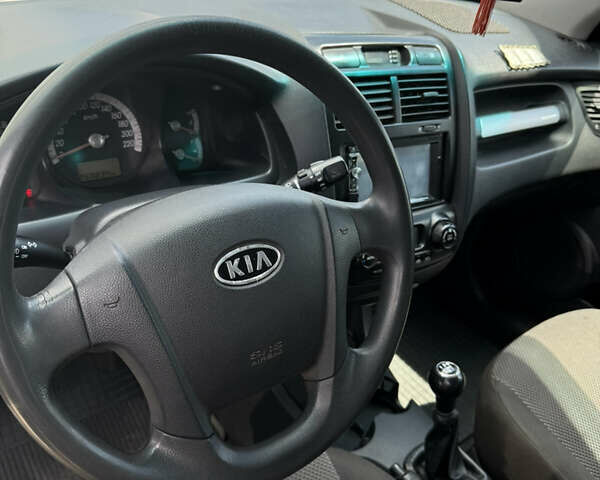 Серый Киа Sportage, объемом двигателя 1.98 л и пробегом 269 тыс. км за 8000 $, фото 9 на Automoto.ua