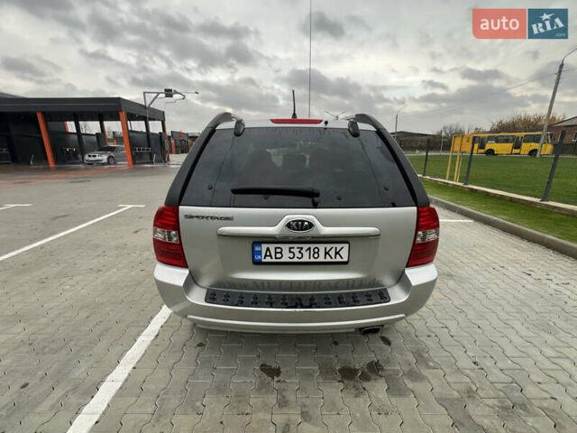 Серый Киа Sportage, объемом двигателя 1.99 л и пробегом 230 тыс. км за 8000 $, фото 9 на Automoto.ua