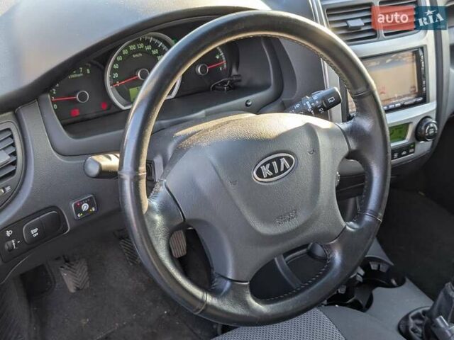 Сірий Кіа Sportage, об'ємом двигуна 2 л та пробігом 192 тис. км за 8450 $, фото 26 на Automoto.ua