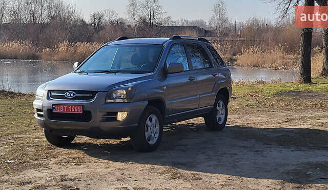 Сірий Кіа Sportage, об'ємом двигуна 2 л та пробігом 199 тис. км за 8690 $, фото 8 на Automoto.ua