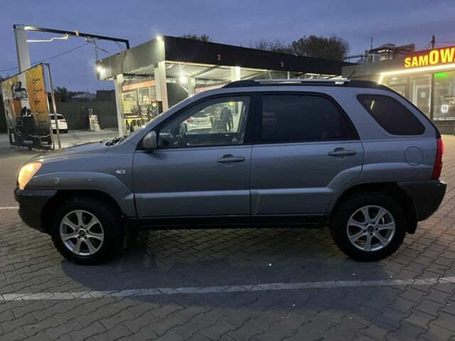 Киа Sportage 2008 в Василькове на Automoto.ua Серый Киа Sportage, объемом двигателя 2 л и пробегом 215 тыс. км за 3500 $, фото 6 на Automoto.ua