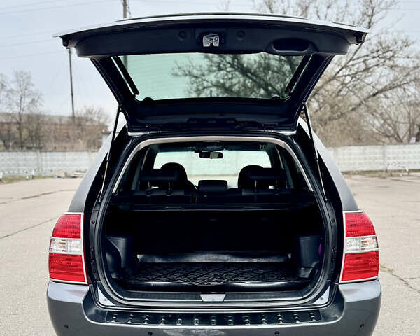 Серый Киа Sportage, объемом двигателя 2.7 л и пробегом 281 тыс. км за 7800 $, фото 8 на Automoto.ua