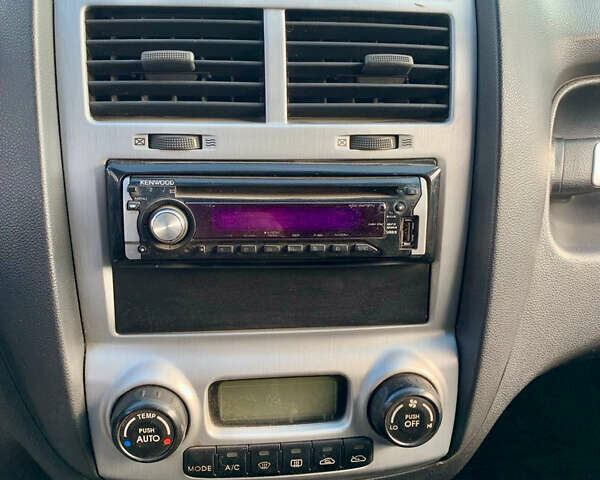 Серый Киа Sportage, объемом двигателя 2 л и пробегом 261 тыс. км за 6700 $, фото 8 на Automoto.ua