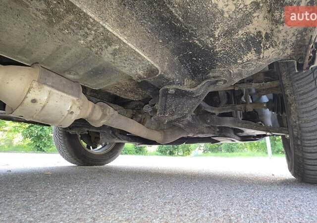 Кіа Sportage 2008 у Шостке на Automoto.ua Сірий Кіа Sportage, об'ємом двигуна 2 л та пробігом 180 тис. км за 8500 $, фото 41 на Automoto.ua