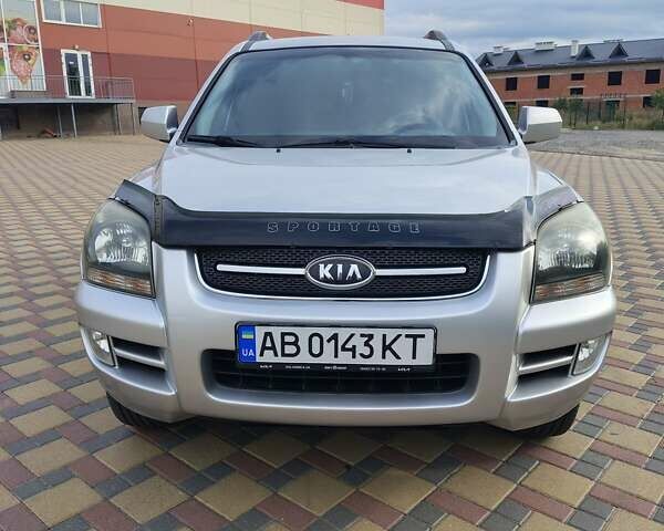 Серый Киа Sportage, объемом двигателя 2 л и пробегом 156 тыс. км за 8400 $, фото 6 на Automoto.ua