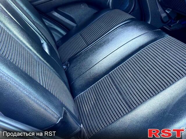 Сірий Кіа Sportage, об'ємом двигуна 2 л та пробігом 178 тис. км за 7450 $, фото 8 на Automoto.ua