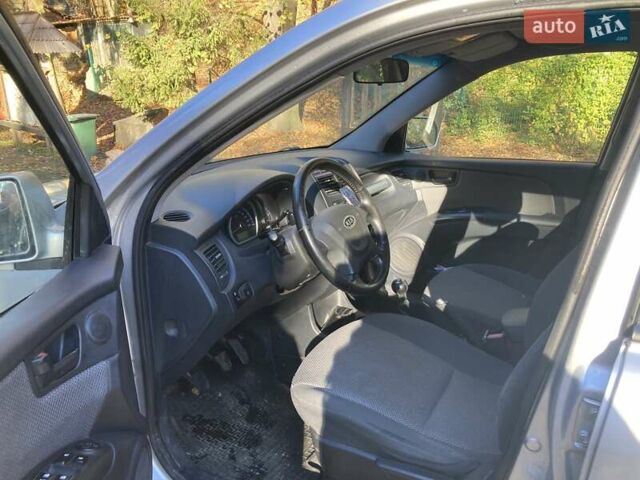 Серый Киа Sportage, объемом двигателя 2 л и пробегом 118 тыс. км за 7800 $, фото 12 на Automoto.ua