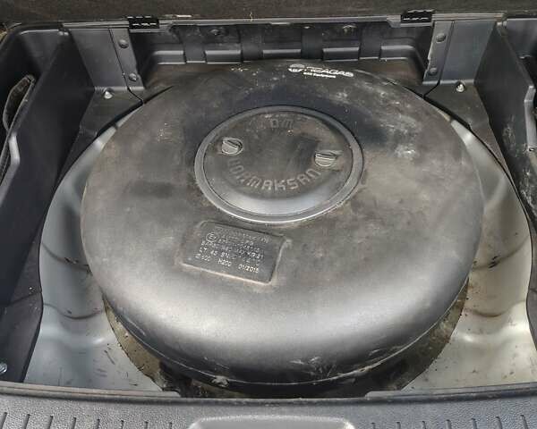 Серый Киа Sportage, объемом двигателя 2 л и пробегом 156 тыс. км за 8400 $, фото 19 на Automoto.ua