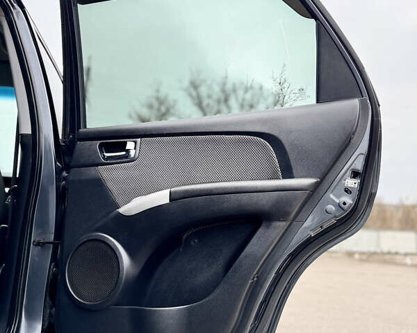 Серый Киа Sportage, объемом двигателя 2.7 л и пробегом 281 тыс. км за 7800 $, фото 24 на Automoto.ua