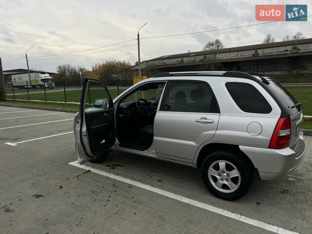 Серый Киа Sportage, объемом двигателя 1.99 л и пробегом 230 тыс. км за 8000 $, фото 31 на Automoto.ua