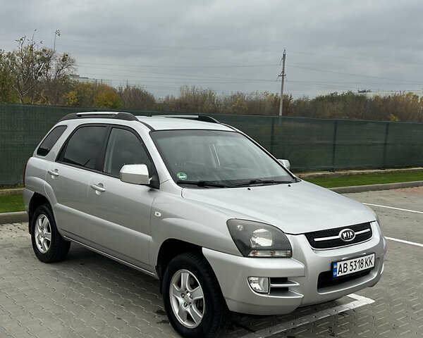 Серый Киа Sportage, объемом двигателя 1.99 л и пробегом 230 тыс. км за 8000 $, фото 3 на Automoto.ua