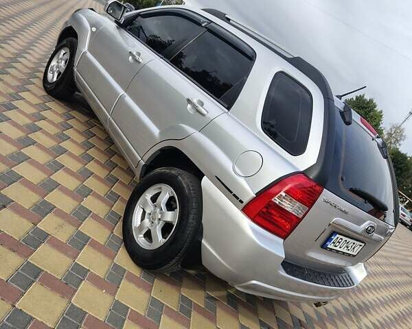 Серый Киа Sportage, объемом двигателя 2 л и пробегом 156 тыс. км за 8400 $, фото 8 на Automoto.ua