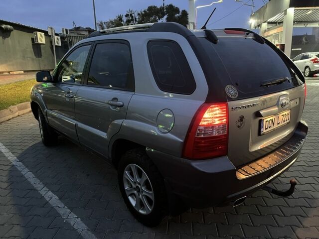 Киа Sportage 2008 в Василькове на Automoto.ua Серый Киа Sportage, объемом двигателя 2 л и пробегом 215 тыс. км за 3500 $, фото 5 на Automoto.ua