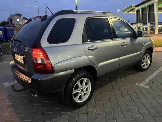 Киа Sportage 2008 в Василькове на Automoto.ua Серый Киа Sportage, объемом двигателя 2 л и пробегом 215 тыс. км за 3500 $, фото 3 на Automoto.ua