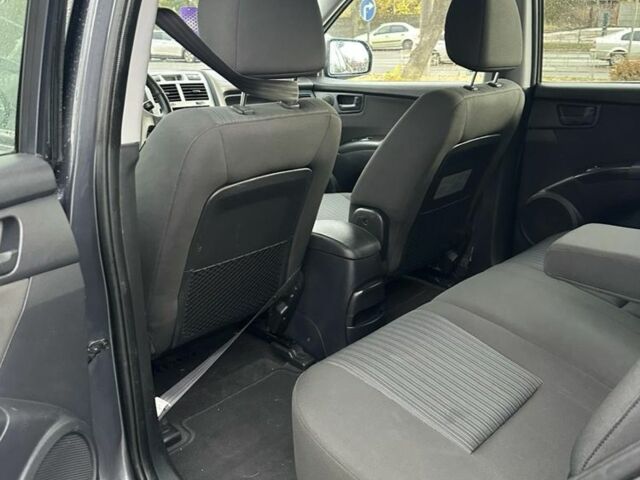 Сірий Кіа Sportage, об'ємом двигуна 2 л та пробігом 239 тис. км за 7950 $, фото 22 на Automoto.ua