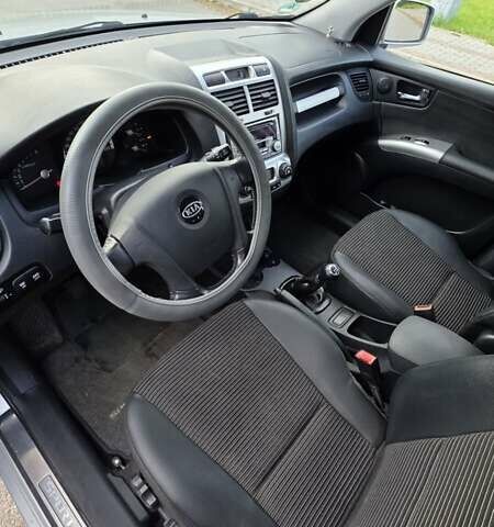 Кіа Sportage 2008 у Шостке на Automoto.ua Сірий Кіа Sportage, об'ємом двигуна 2 л та пробігом 180 тис. км за 8500 $, фото 24 на Automoto.ua