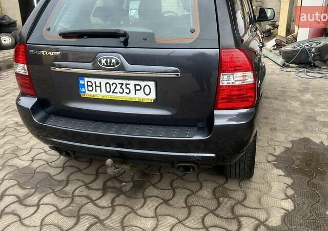 Сірий Кіа Sportage, об'ємом двигуна 1.99 л та пробігом 196 тис. км за 8200 $, фото 3 на Automoto.ua