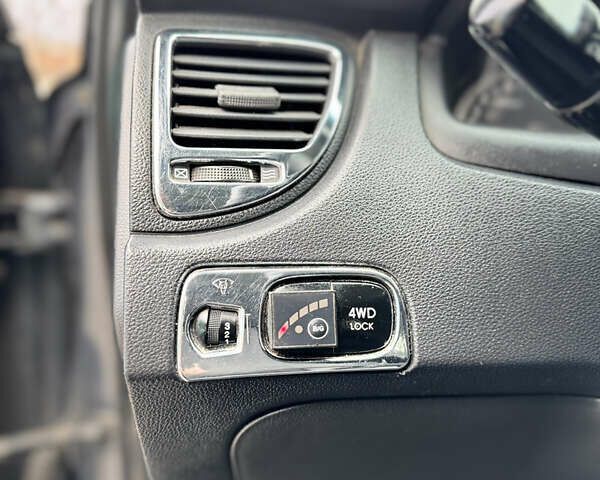 Серый Киа Sportage, объемом двигателя 2.7 л и пробегом 281 тыс. км за 7800 $, фото 18 на Automoto.ua