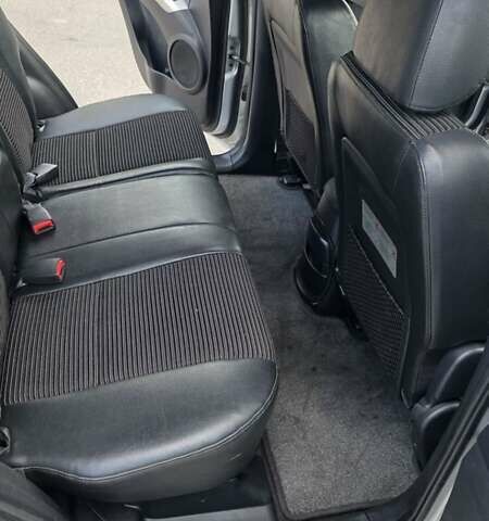 Кіа Sportage 2008 у Шостке на Automoto.ua Сірий Кіа Sportage, об'ємом двигуна 2 л та пробігом 180 тис. км за 8500 $, фото 14 на Automoto.ua