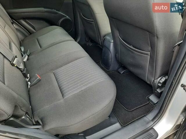 Серый Киа Sportage, объемом двигателя 2 л и пробегом 186 тыс. км за 9100 $, фото 116 на Automoto.ua