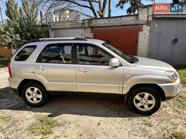 Серый Киа Sportage, объемом двигателя 2 л и пробегом 85 тыс. км за 9689 $, фото 1 на Automoto.ua