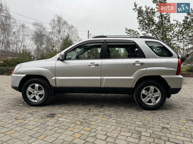 Серый Киа Sportage, объемом двигателя 2 л и пробегом 86 тыс. км за 10200 $, фото 10 на Automoto.ua