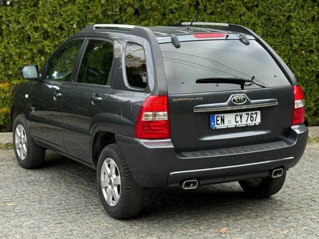 Сірий Кіа Sportage, об'ємом двигуна 2 л та пробігом 178 тис. км за 4600 $, фото 5 на Automoto.ua