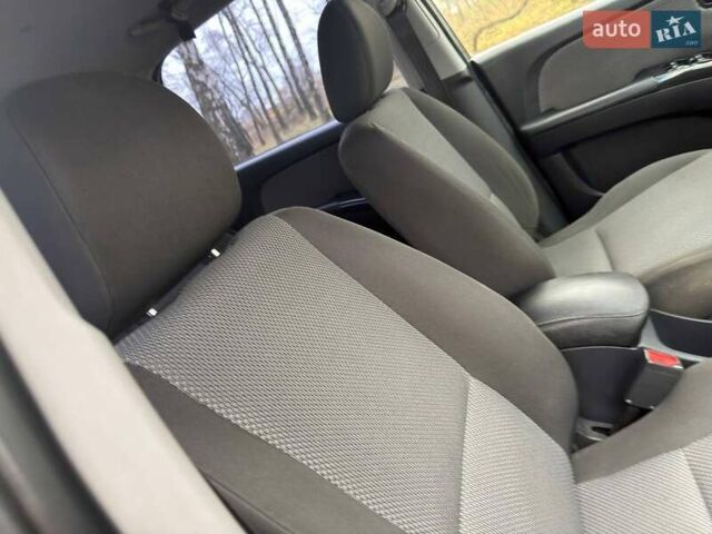 Серый Киа Sportage, объемом двигателя 2 л и пробегом 165 тыс. км за 7490 $, фото 23 на Automoto.ua