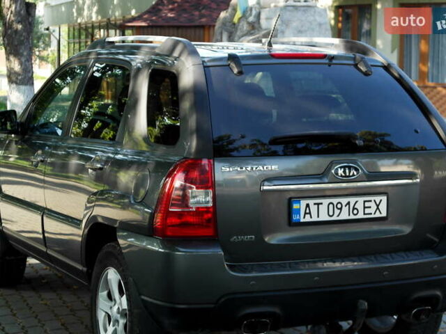 Серый Киа Sportage, объемом двигателя 1.99 л и пробегом 234 тыс. км за 9800 $, фото 3 на Automoto.ua