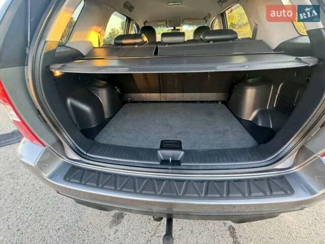 Серый Киа Sportage, объемом двигателя 1.98 л и пробегом 219 тыс. км за 9200 $, фото 2 на Automoto.ua