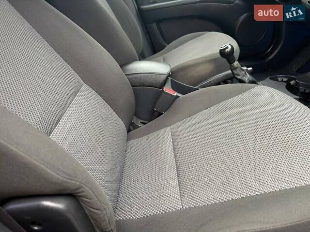 Серый Киа Sportage, объемом двигателя 2 л и пробегом 165 тыс. км за 7490 $, фото 22 на Automoto.ua