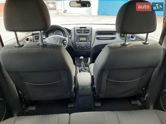 Серый Киа Sportage, объемом двигателя 2 л и пробегом 186 тыс. км за 9100 $, фото 105 на Automoto.ua
