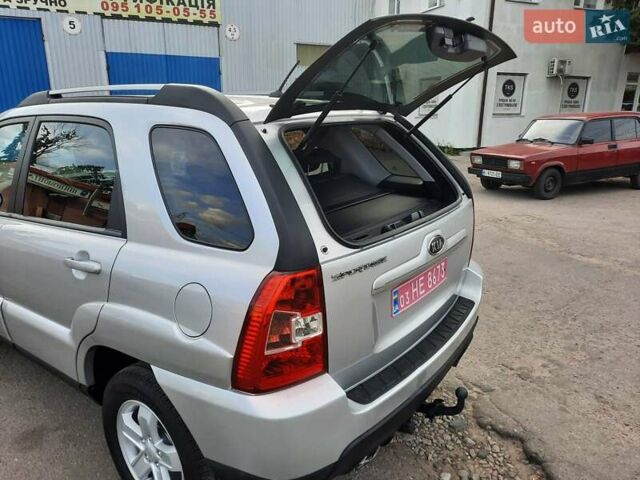 Серый Киа Sportage, объемом двигателя 2 л и пробегом 186 тыс. км за 9100 $, фото 98 на Automoto.ua