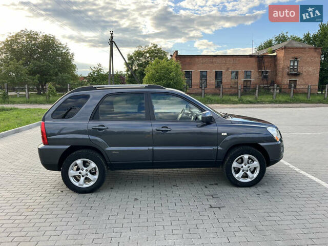 Серый Киа Sportage, объемом двигателя 1.99 л и пробегом 270 тыс. км за 9000 $, фото 9 на Automoto.ua