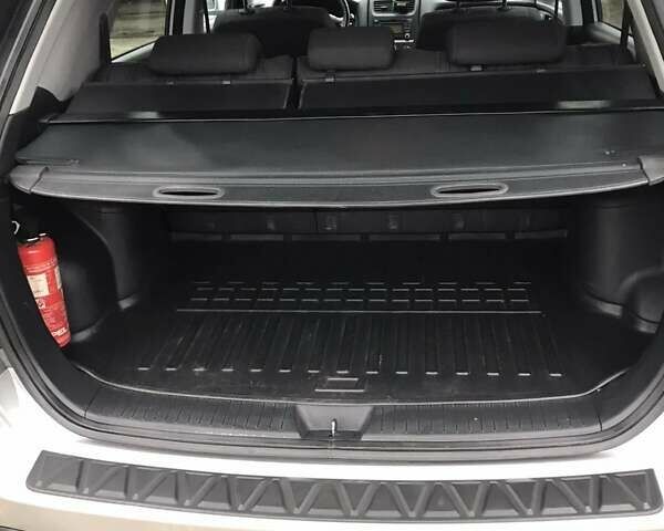 Сірий Кіа Sportage, об'ємом двигуна 2 л та пробігом 180 тис. км за 8890 $, фото 14 на Automoto.ua