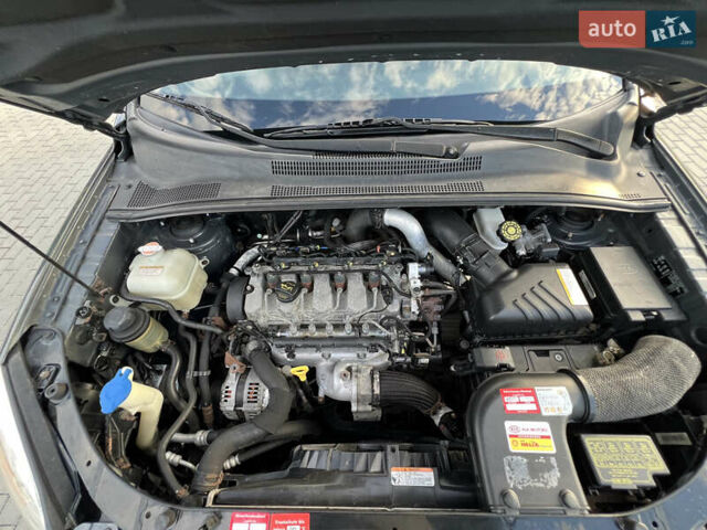 Серый Киа Sportage, объемом двигателя 1.99 л и пробегом 270 тыс. км за 9000 $, фото 16 на Automoto.ua