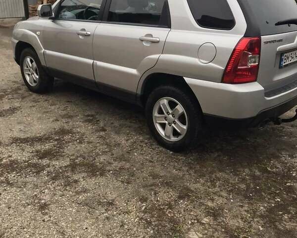 Сірий Кіа Sportage, об'ємом двигуна 2 л та пробігом 180 тис. км за 8890 $, фото 5 на Automoto.ua