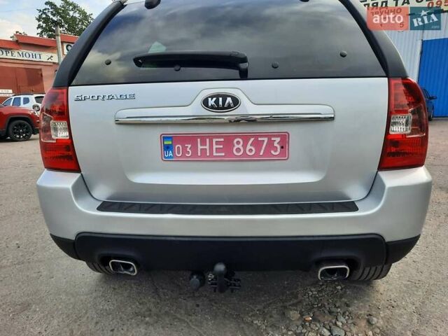 Серый Киа Sportage, объемом двигателя 2 л и пробегом 186 тыс. км за 9100 $, фото 93 на Automoto.ua